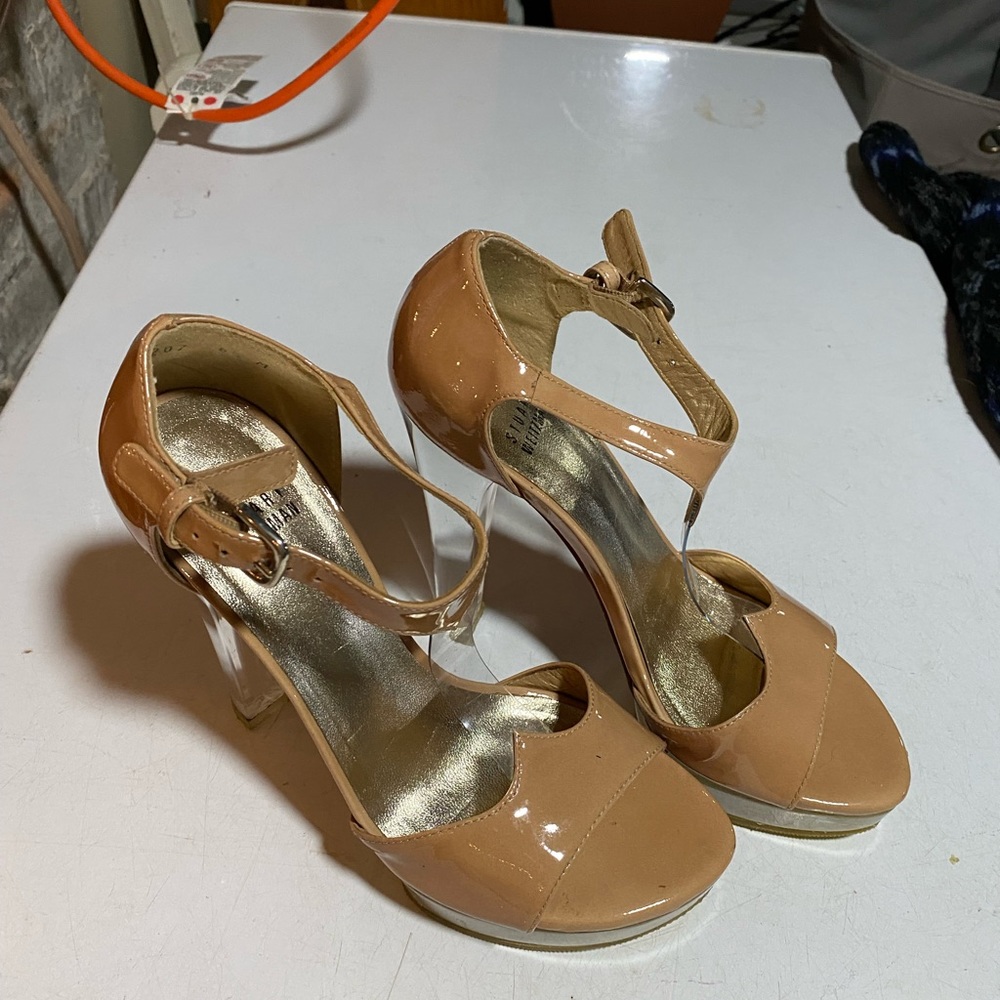 Stuart Weizmann Platform Pumps - image 4